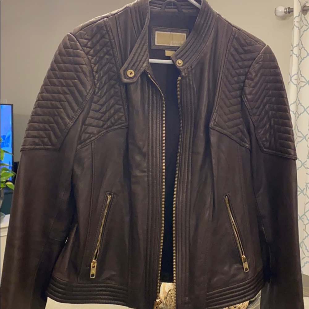 LEATHER COAT